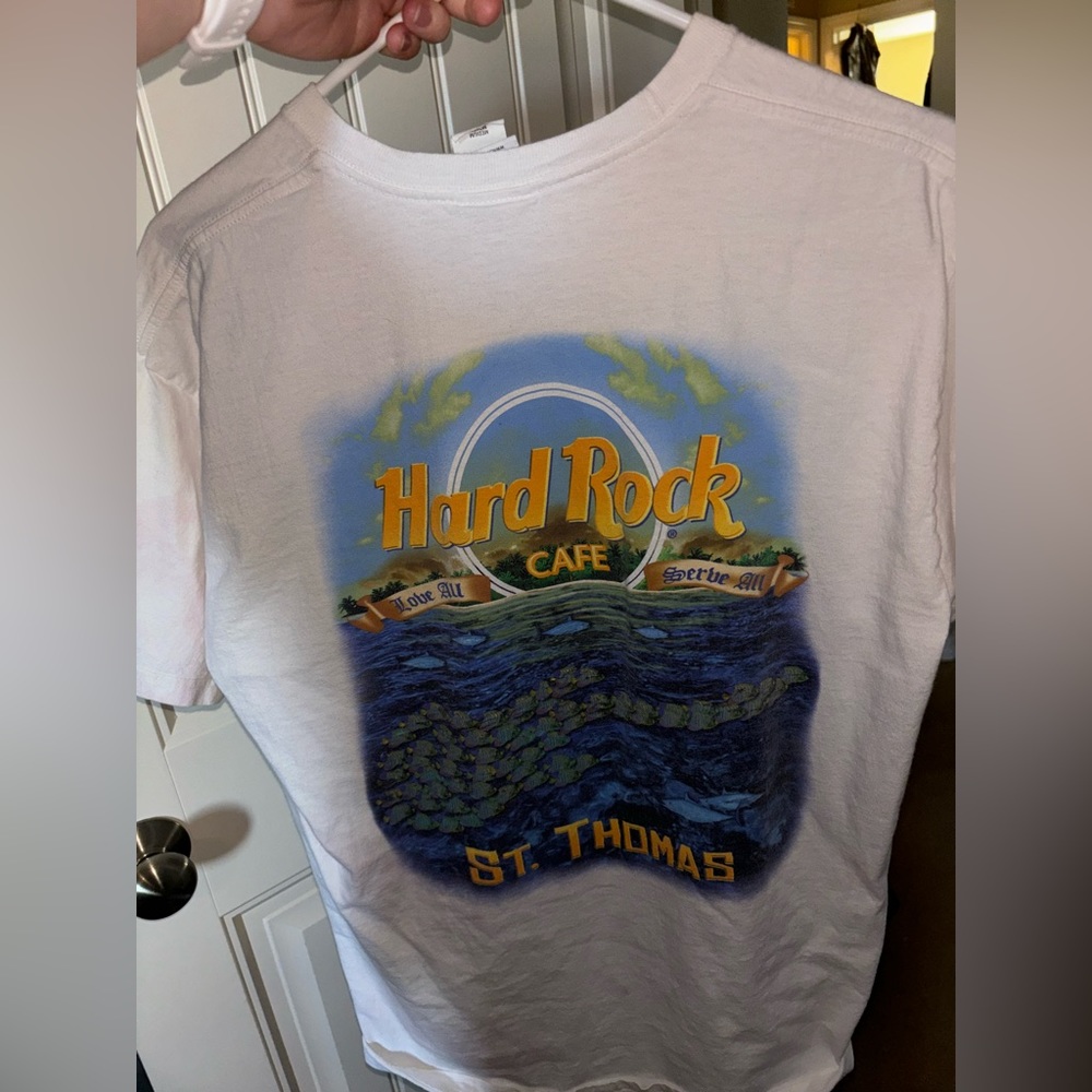 Hard Rock Cafe St. Thomas Women’s T Shirt, size medium